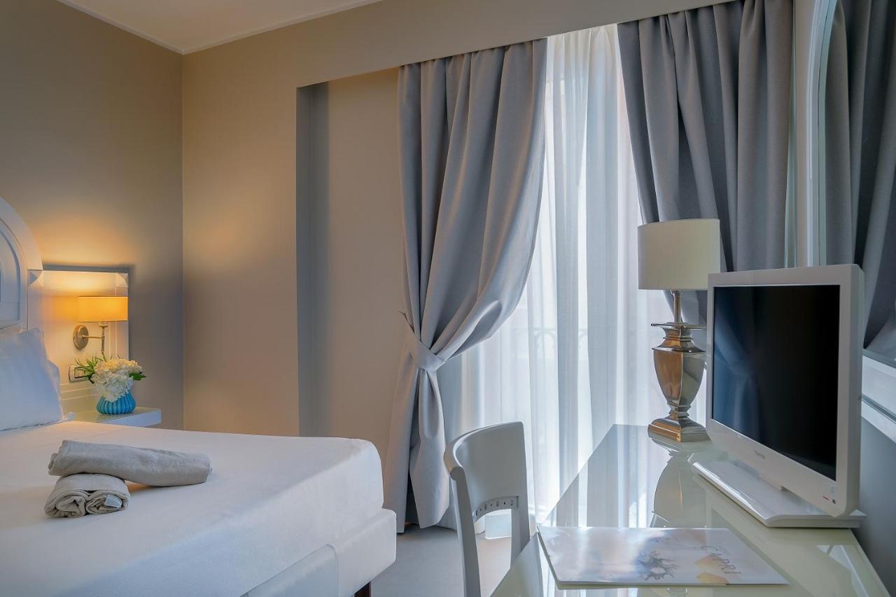 Hotel Capri Sorrento Kültér fotó